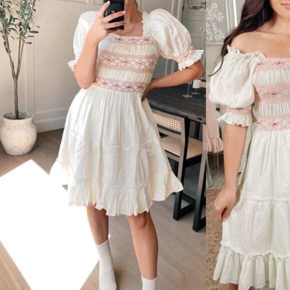 Ivy City Co Liesl Dress Smocked Floral Cream Small - Picture 1 of 7